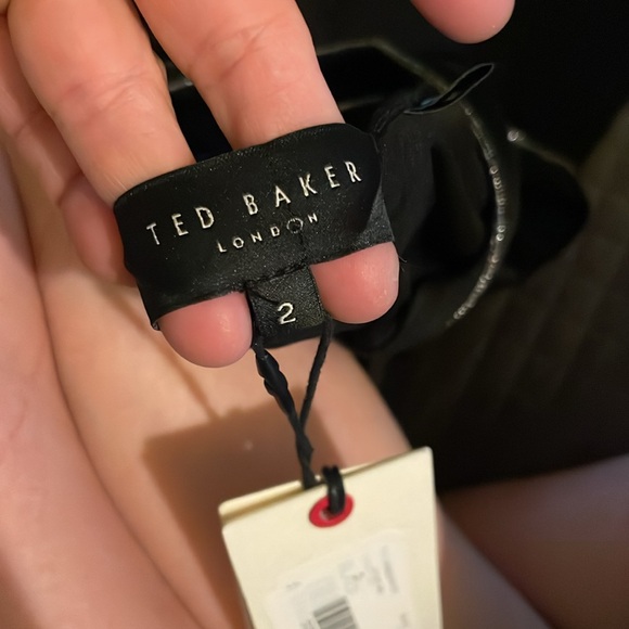 Ted baker Shavon v neck sleeveless top - Picture 7 of 9